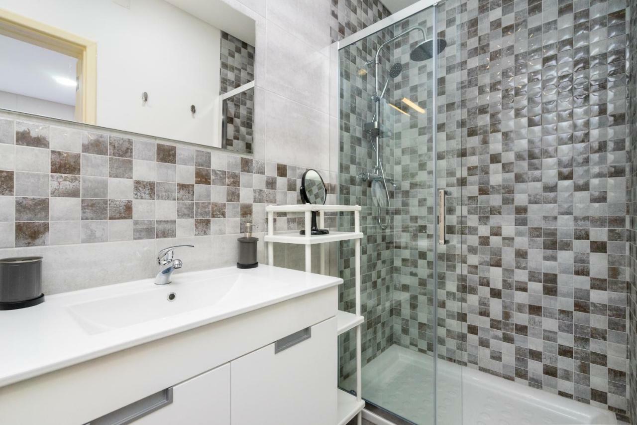 Whome Hideaway Family Apartment #1E Lisboa Екстериор снимка