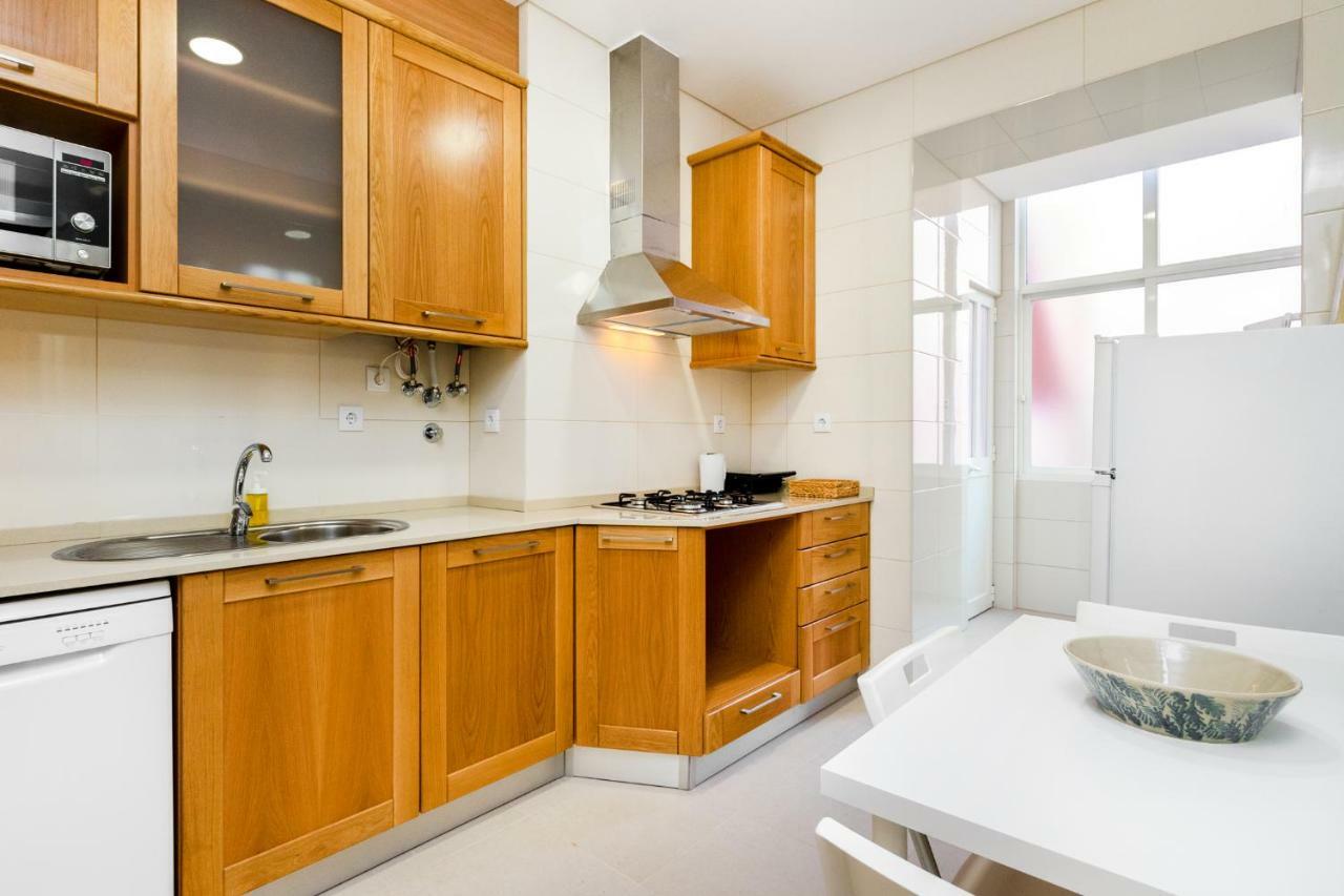 Whome Hideaway Family Apartment #1E Lisboa Екстериор снимка